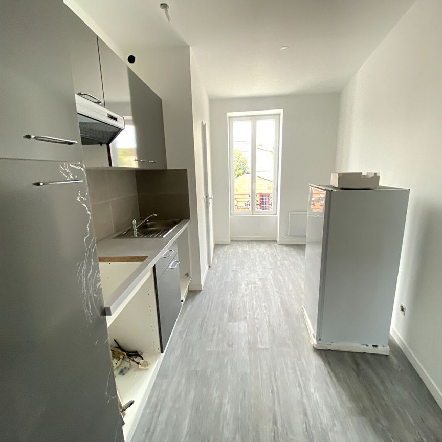 Location Appartement 1 pièce 26m² - Photo 1