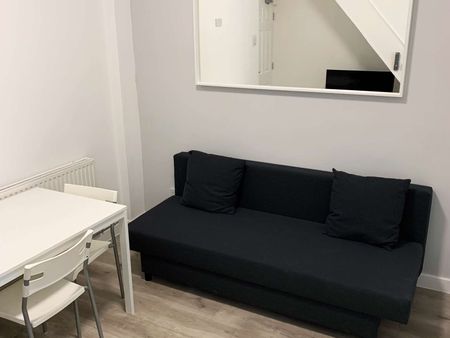 3 Bedrooms available from July 2024 for the academic year 2024/2025. - Photo 3