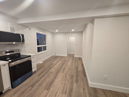 For Lease - 397 Welland Street, Port Colborne, Ontario - Photo 2