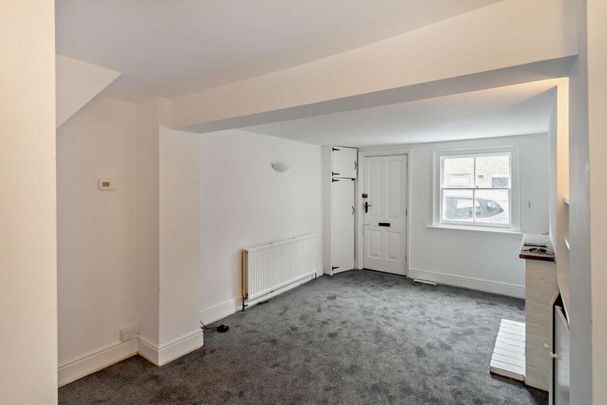 2 bedroom terraced house to rent - Photo 1