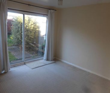 2 bedroom maisonette to rent - Photo 2