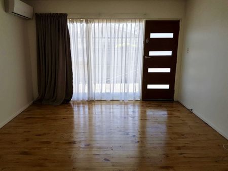 Unit 2, 229 Kawai Street, Nelson South, Nelson - Photo 2