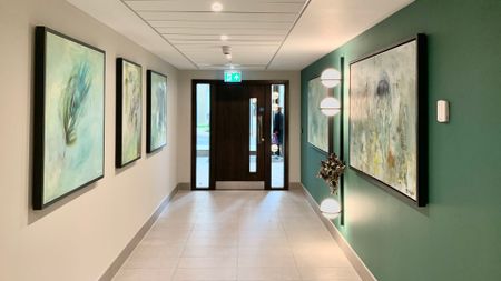 Pegler Square, Kidbrooke Village, London, SE3 9GW - Photo 2