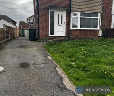 3 bedroom semi-detached house to rent - Photo 5
