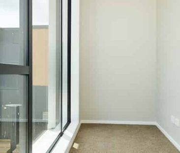 Modern One-Bedroom Townhouse in Prime Location - Photo 3