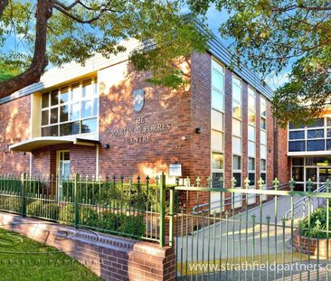 Double Brick Unit with North-Facing Balcony - Photo 4