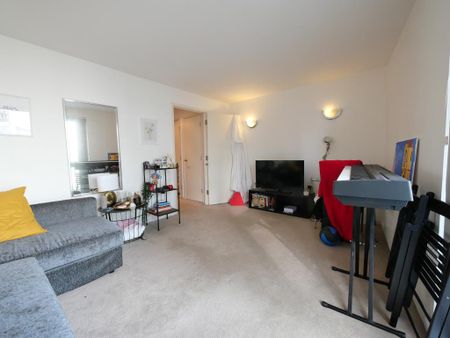 Studio | £410 pw - Photo 5