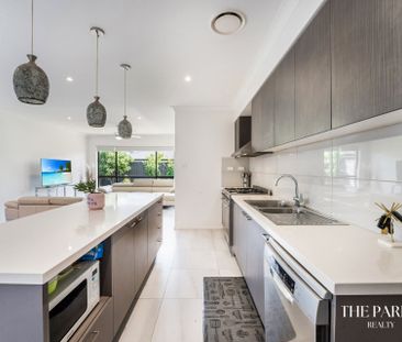 Ultra-Modern Family Home in the Heart of Marsden Park - Photo 2