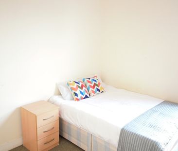 Room in a Shared House, Pine Road, NW2 - Photo 2