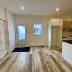 Magnifique Appartement 5 1/2 Neuf - Photo 2