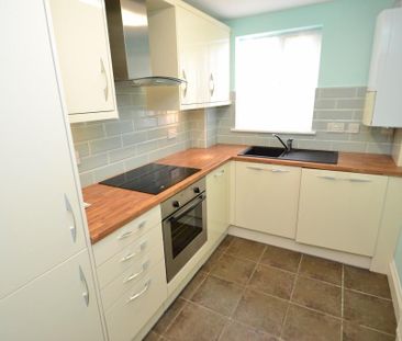 2 bedroom flat to rent - Photo 4