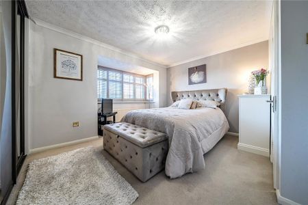 5 bedroom detached house to rent - Photo 2