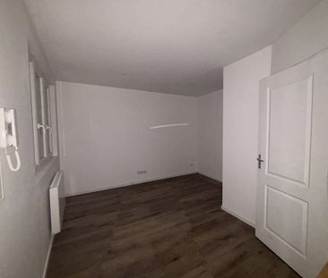 Location Appartement 1 pièce 15m² - Photo 3