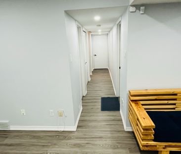 803 Deveron Crescent W - Photo 6