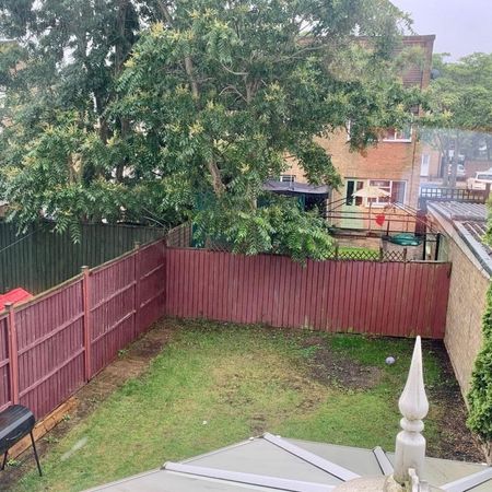 Roveley Court - Photo 3