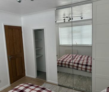 Two Double rooms with own bathrooms and Aircon - Photo 5