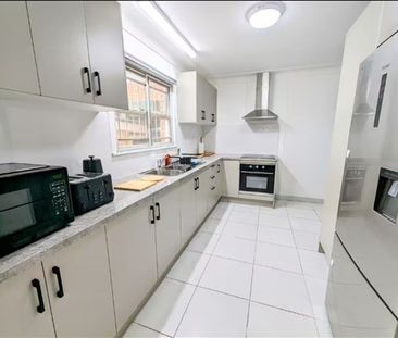 Renovated and Spacious 3-Bedrooms Family Home with Solar Panels - Photo 1