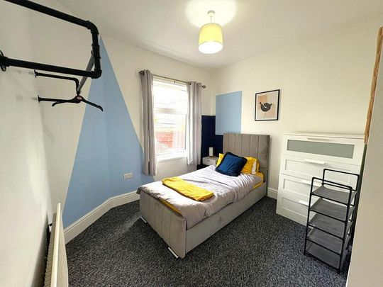 2 bedroom house share to rent - Photo 1