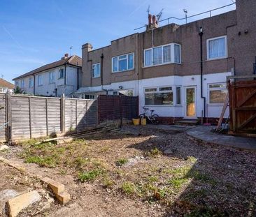 St. Marks Avenue, Northfleet, Gravesend, Kent, DA11 - Photo 5