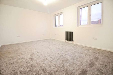 Parklands, Rochford, SS4 - Photo 5