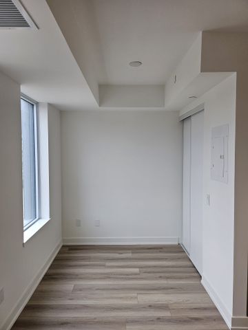 For Lease - 1200 Dundas Street Unit# 207, Toronto, Ontario - Photo 2