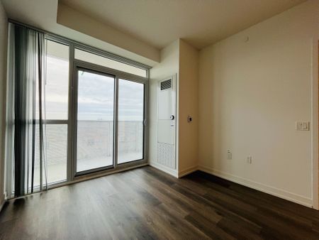 For Lease - 8 Interchange Way Unit# 2605, Vaughan, Ontario - Photo 2