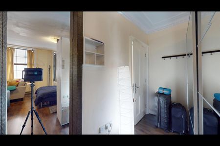 Studio Flat, Craven Street, WC2N - Photo 5