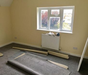 3 bedroom semi-detached house to rent - Photo 6