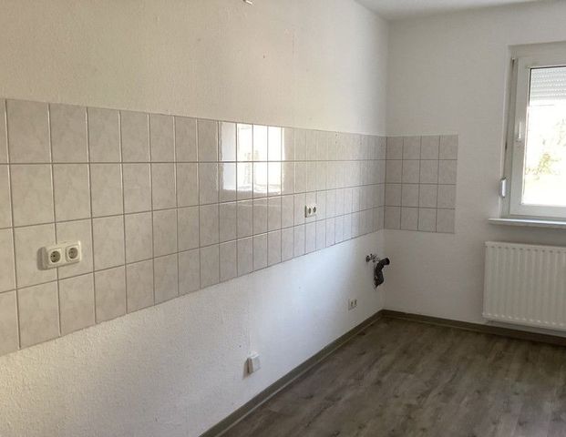 Sofort verfügbar! modernisierte 2-Zimmer-Wohnung mit kl. Terasse - Foto 1