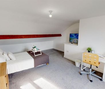 5 bedroom private hall to rent - Photo 2