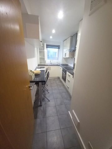 Room in a Shared Flat, Susan Constant Court, E14 - Photo 5