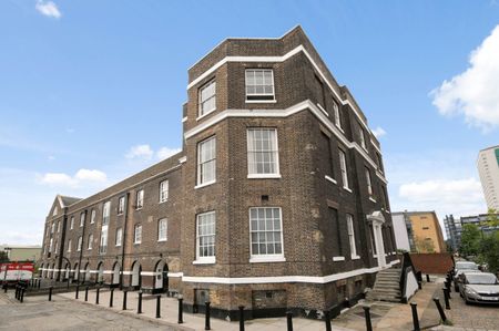 1 Bed Flat, London, SE8 - Photo 2