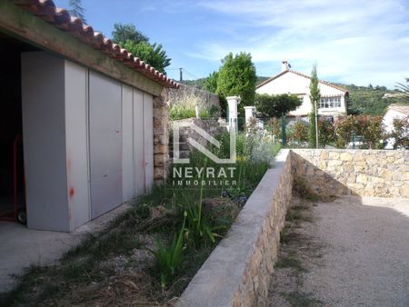 Location Appartement 3 pièces 63m² SEILLANS 83440 - Photo 3