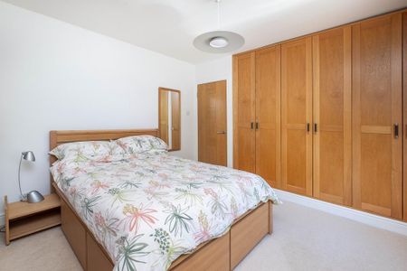 3 bedroom apartment to rent - Photo 4