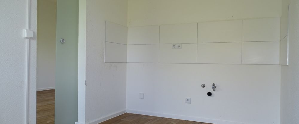 Sanierte 4-Raum Wohnung mit 2 Balkonen – bezugsfertig zum 01.12.2025 - Foto 1