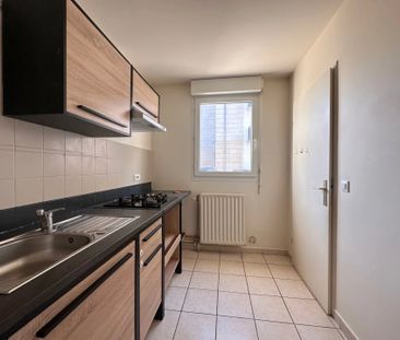 Location Appartement 2 pièces 45m² TOURNAN EN BRIE 77220 - Photo 2