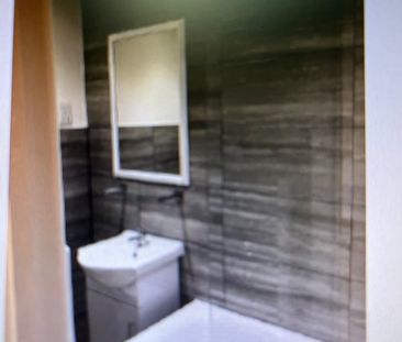 Studio Flat, Rushey Green, SE6 - Photo 1