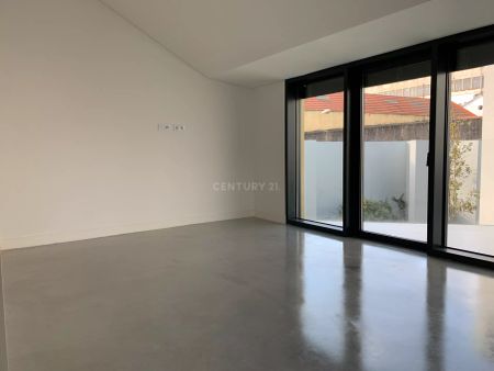 Arrenda-se Apartamento T1 em Marvila – Condomínio Prateato - Photo 2