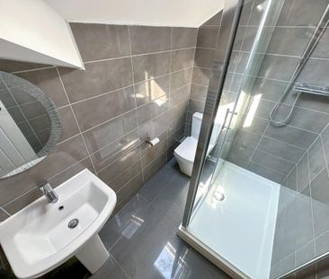 6 bedroom terraced house to rent - Photo 4