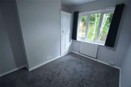 Lower Road, Kenley, CR8 - Photo 2