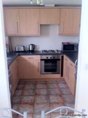 2 bedroom property to rent in Ashton Under Lyne - Photo 4