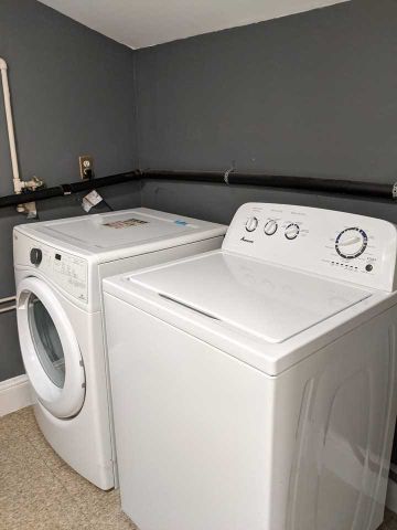 24 Ontario Street apartment — Brantford, ON (2-Bedroom) - 2 Bedroom - Photo 4