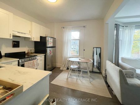 For Lease - 33 Balsam Avenue Unit# Upper, Toronto, Ontario - Photo 3