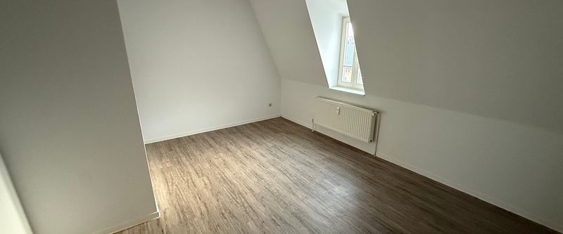 2-Raum-Wohnung in zentraler Lage zu vermieten - Photo 1