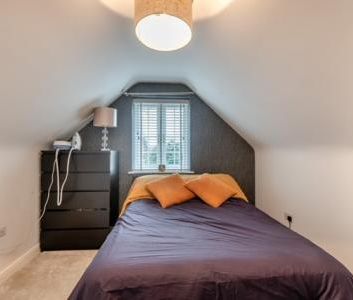 5 bedroom Detached house To Let - Photo 1