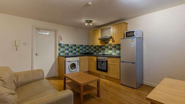 Minister Street, Cathays, CF24 - Photo 1