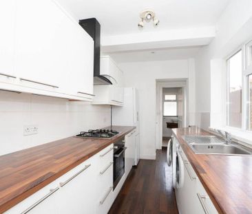 2 bedroom terraced house to rent - Photo 6