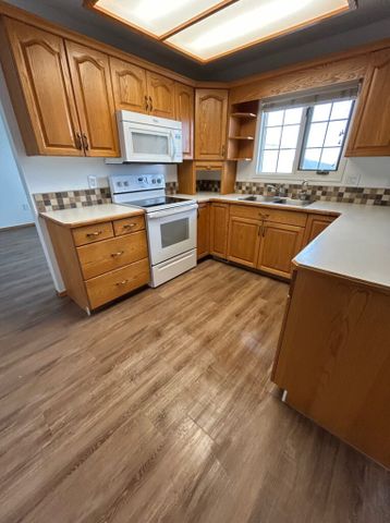 📍 Address: - Photo 5