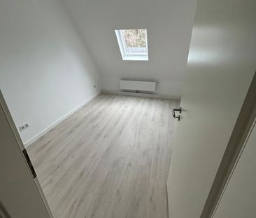 Dachgeschosswohnung zu Vermieten - Foto 1