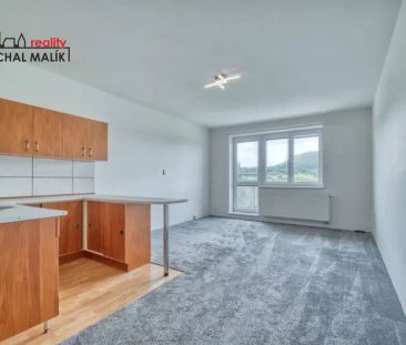 Pronájem bytu 1+kk s balkonem, 32 m - Фото 1